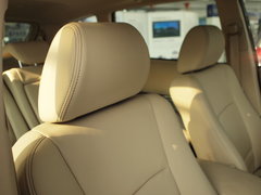 驰鹏 2011款 3.6L 自动 基本型 7座