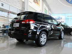 斯巴鲁 驰鹏 3.6L AT 车辆右侧尾部视角