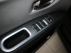 驰鹏 2011款 3.6L 自动 基本型 7座