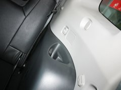 驰鹏 2011款 3.6L 自动 基本型 7座