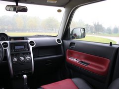 长城M2 2012款 1.5L 手动 两驱都市版 5座