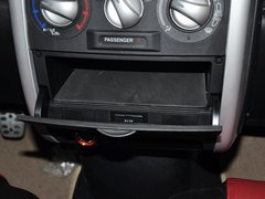 长城M2 2012款 1.5L 手动 两驱都市版 5座