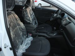 东风悦达起亚  智跑 2.0 GLS AT 副驾驶席座椅45度特写