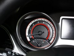 菲跃 2012款 2.4L 自动 舒适版 5座