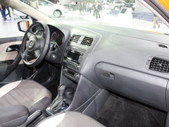 Polo 2012款 Cross Polo 1.6L MT 