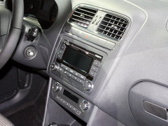 Polo 2012款 Cross Polo 1.6L MT 