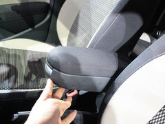 Polo 2012款 Cross Polo 1.6L MT 