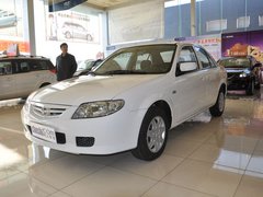 海马汽车  1.5 手动 车辆左前45度视角