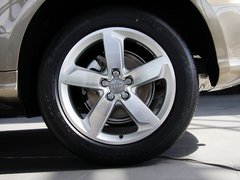 奥迪Q5 2012款 2.0TSI 动感型 5座