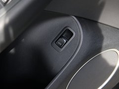 奥迪Q5 2012款 2.0TSI 动感型 5座
