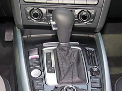 一汽奥迪  Q5 2.0TSI 挂档把手特写