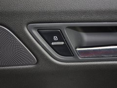 奥迪Q5 2012款 2.0TSI 动感型 5座