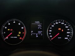 奥迪(进口) A1 30TFSI 1.4T 方向盘后方仪表盘