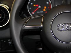 奥迪(进口) A1 30TFSI 1.4T 方向盘左侧