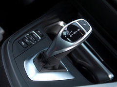 宝马(进口)  328i 2.0T AT 挂档把手特写度特写