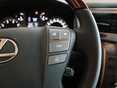 雷克萨斯 LX570 5.7 AT 方向盘右侧