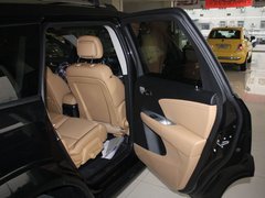 菲跃 2012款 2.4L 自动 豪华版 7座