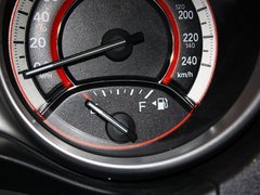 菲跃 2012款 2.4L 自动 豪华版 7座