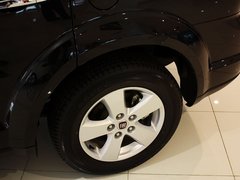 菲跃 2012款 2.4L 自动 豪华版 7座