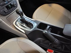 君威 2012款 2.0L 自动 舒适版