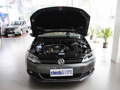 一汽-大众  1.4TSI 手动 车辆发动机舱整体