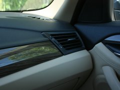 宝马X1 2012款 xDrive20i 2.0T 豪华型 5座