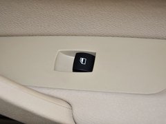 宝马X1 2012款 xDrive28i 2.0T 领先型 5座