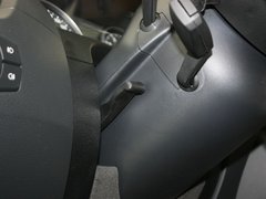 华晨宝马  X1 xDrive28i 2.0T AT 方向盘调节