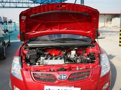 天津一汽  Cross 1.3L MT 发动机局部特写