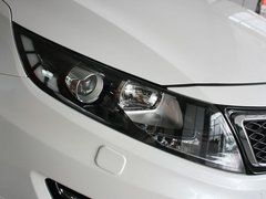 东风悦达起亚  K5 2.0 Premium AT 车辆大灯细节