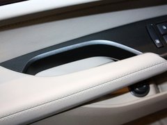 凯迪拉克SRX 2012款 3.0 自动 精英型 5座