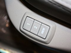凯迪拉克SRX 2012款 3.0 自动 精英型 5座