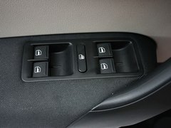 Polo 2012款 Cross Polo 1.6L AT 