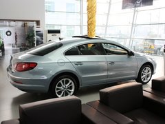 一汽-大众  CC 2.0TSI DSG 车辆正右侧