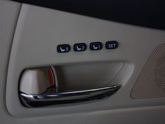 雷克萨斯RX 2012款 270 2.7 自动 豪华版 5座