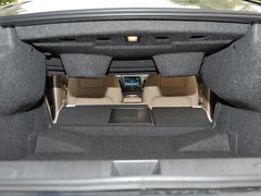 荣威950 2012款 3.0L 自动 旗舰版