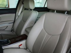 荣威950 2012款 3.0L 自动 旗舰版
