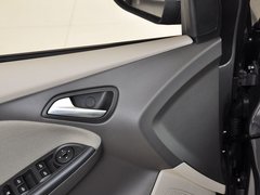 福克斯 2012款 三厢 1.6L DCT 舒适型