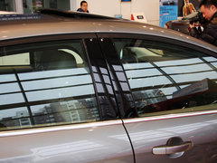 福克斯 2012款 三厢 1.6L DCT 尊贵型
