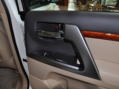 兰德酷路泽 2012款 4.6L AT VX-R 8座