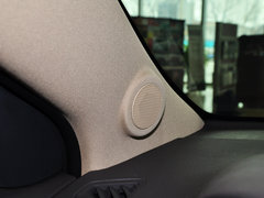 荣威950 2012款 2.0L 自动 典雅版