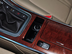 荣威950 2012款 2.0L 自动 典雅版