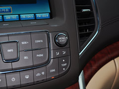 荣威950 2012款 2.0L 自动 典雅版