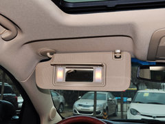 荣威950 2012款 2.0L 自动 典雅版