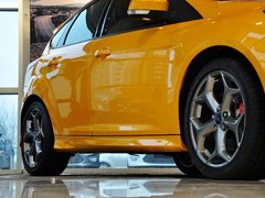福克斯（进口） 2013款 ST 2.0T 手动 橙色版