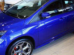 福克斯（进口） 2013款 ST 2.0T 手动 橙色版