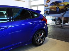 福克斯（进口） 2013款 ST 2.0T 手动 橙色版
