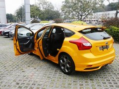 福克斯（进口） 2013款 ST 2.0T 手动 橙色版