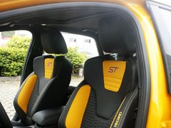 福克斯（进口） 2013款 ST 2.0T 手动 橙色版