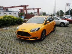 福特(进口)  ST 2.0T 手动 车辆左前45度视角